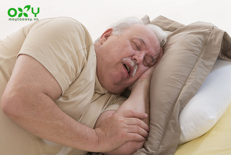 Phổi của người thừa cân sẽ chịu nhiều áp lực hơn để hô hấp nên dễ gây ra khó thở khi nằm
