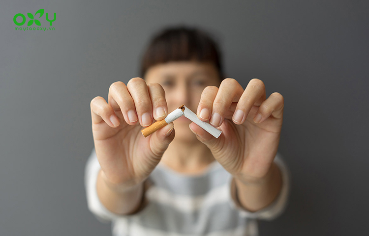 Bỏ hút thuốc là điều quan trọng cần thực hiện để kiểm soát bệnh phổi tắc nghẽn mãn tính